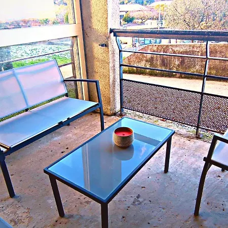 *le Cocon Bistroquet*oc.keys/terrasse/ Parking Apartment
